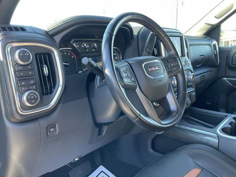 Used 2020 GMC Sierra 1500 AT4 w/ AT4 Premium Package image 9