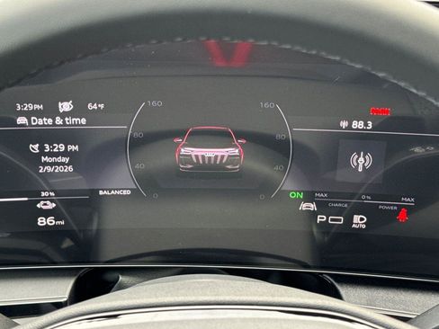 New 2025 Audi Q6 e-tron Premium Plus image 24
