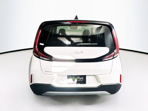 Used 2025 Kia Soul LX w/ LX Technology Package image 7