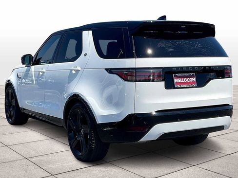 Used 2025 Land Rover Discovery Dynamic SE image 15