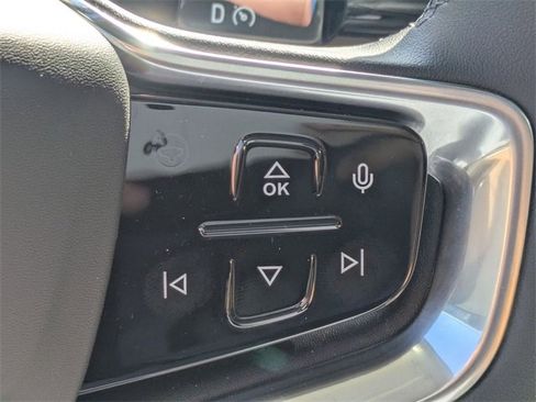 New 2025 Volvo EX90 Plus image 17