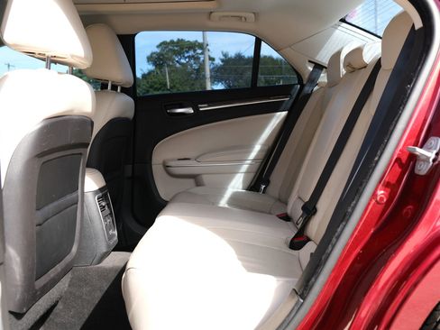 Used 2015 Chrysler 300 C image 16