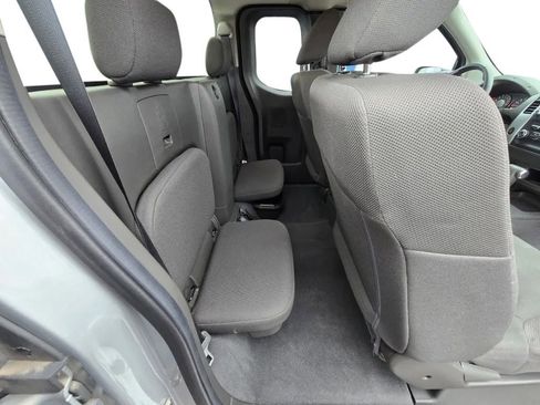 Used 2019 Nissan Frontier S image 29