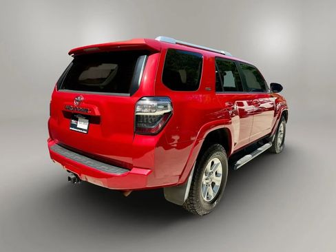 Used 2015 Toyota 4Runner SR5 AWD/4WD image 5