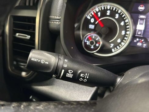 Used 2020 RAM 1500 Sport w/ Leather & Sound Group AWD/4WD image 32