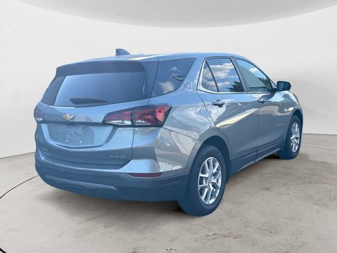 Used 2024 Chevrolet Equinox LT AWD/4WD image 3