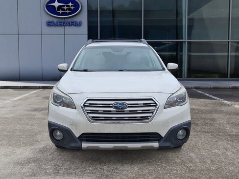 Used 2017 Subaru Outback 2.5i Limited AWD/4WD image 3
