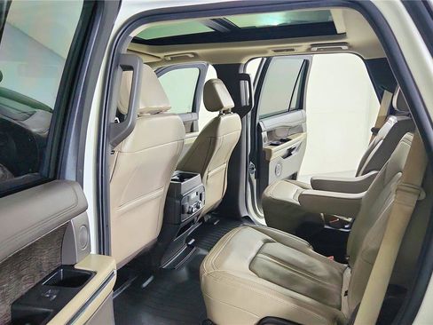 Used 2021 Ford Expedition Limited image 38