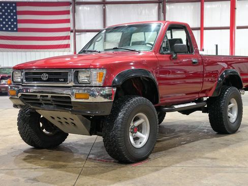 Used 1994 Toyota Pickup DX AWD/4WD image 1