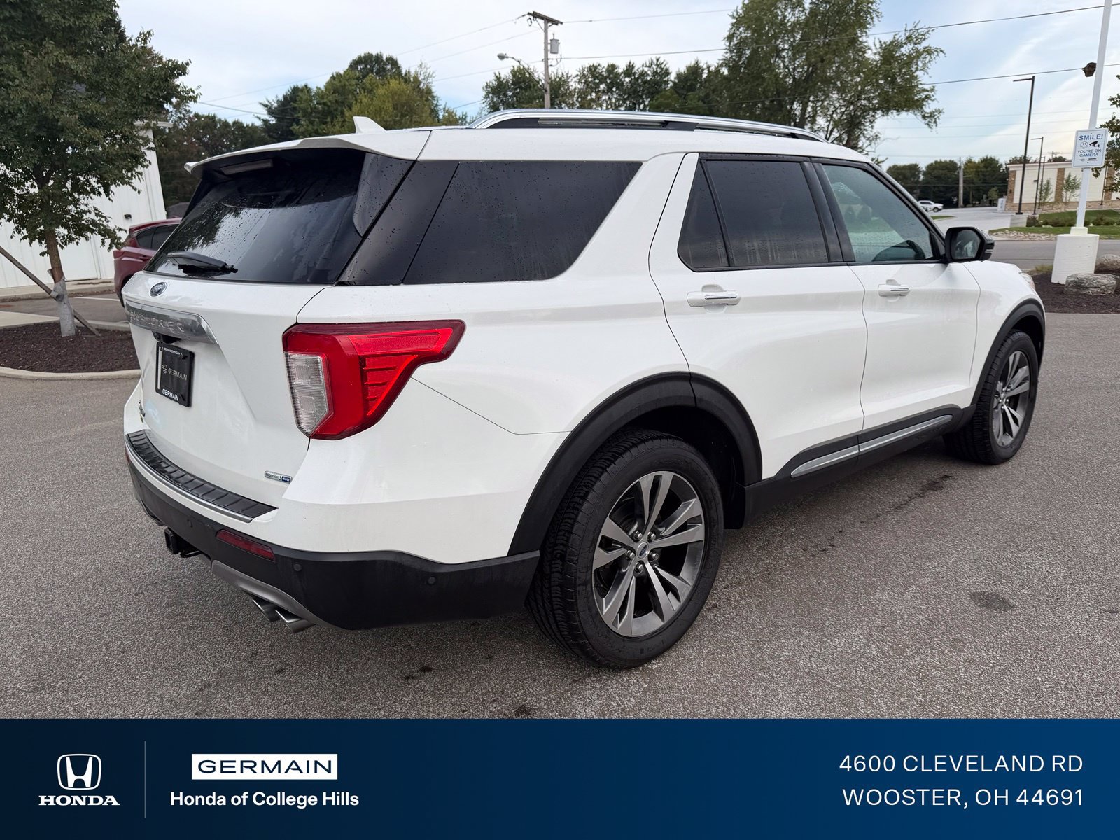 Used 2020 Ford Explorer Platinum w/ Premium Technology Package AWD/4WD image 7
