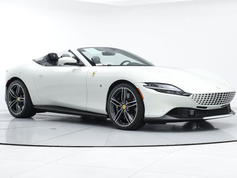 Certified 2024 Ferrari Roma Spider RWD image 12