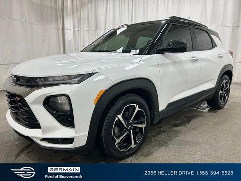 Used 2021 Chevrolet TrailBlazer RS w/ Sun and Liftgate Package image 4