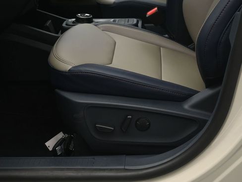 New 2025 Ford Maverick Lariat w/ 4K Tow Package image 10