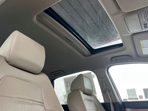 Used 2019 Honda CR-V Touring image 18