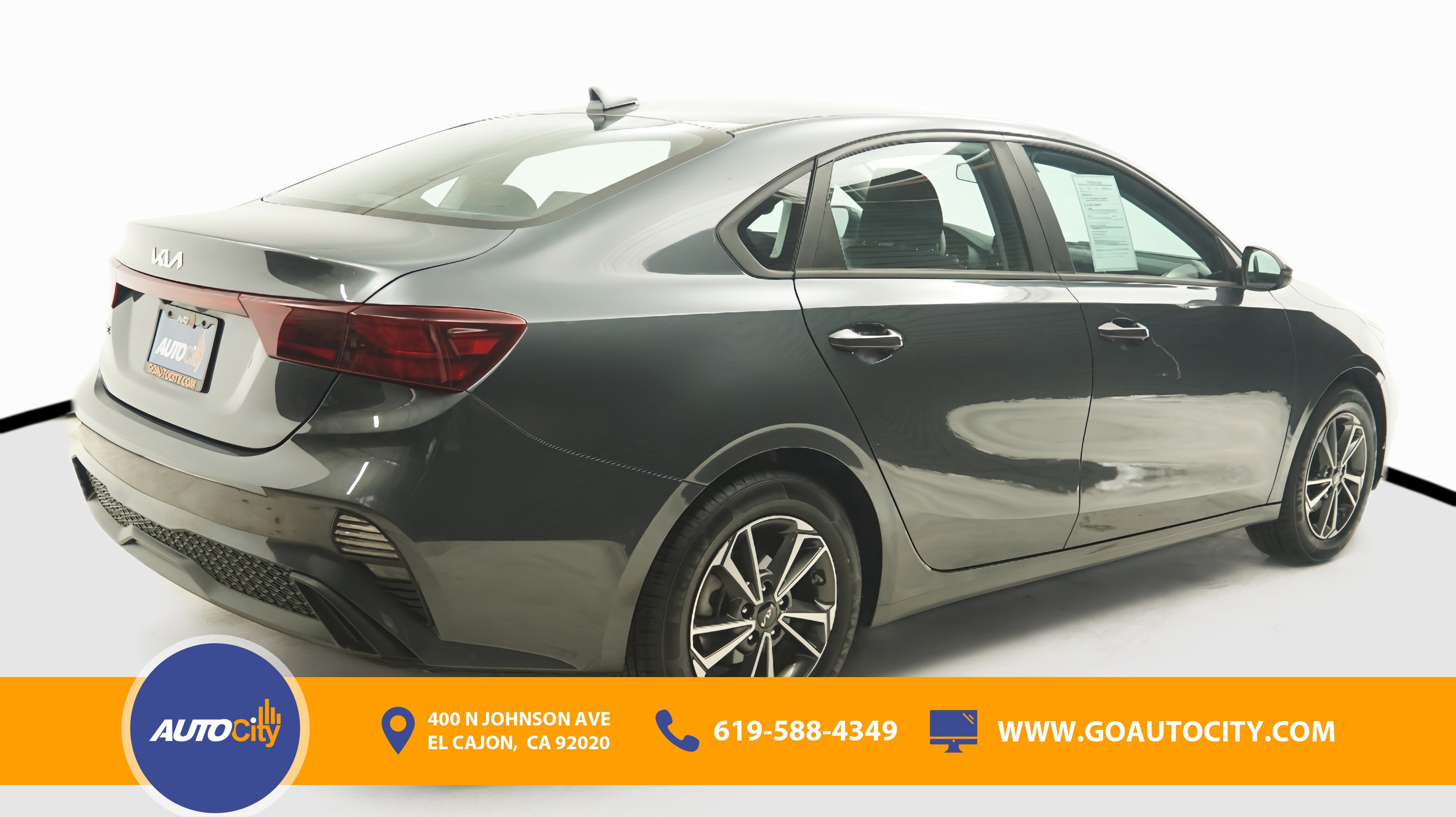 Used 2023 Kia Forte LXS w/ LXS Technology Package FWD image 6