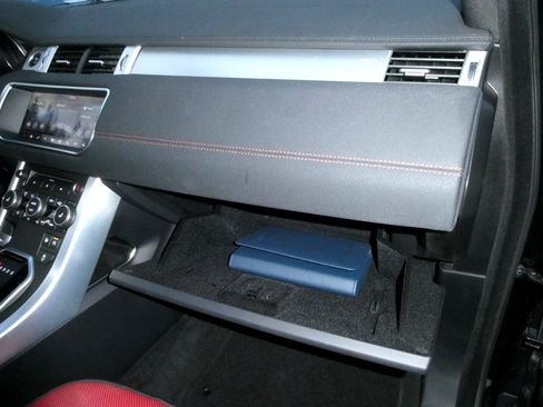 Used 2017 Land Rover Range Rover Evoque HSE Dynamic image 65