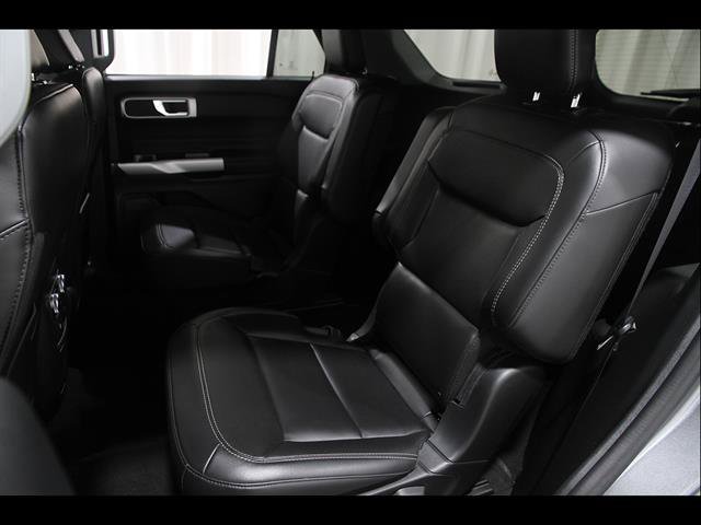 Certified 2023 Ford Explorer XLT w/ Equipment Group 202A AWD/4WD image 19