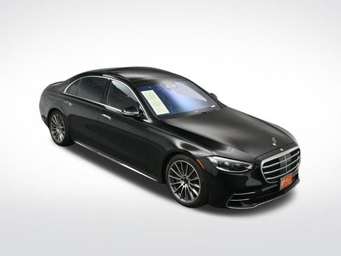 Used 2022 Mercedes-Benz S 580 4MATIC Sedan w/ AMG Line Package image 66
