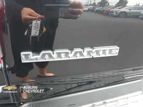 Used 2024 RAM 1500 Laramie AWD/4WD image 28