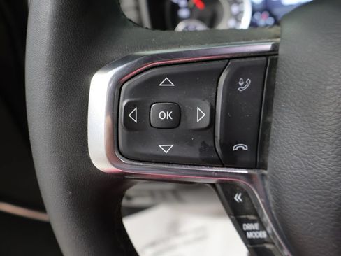 Used 2025 RAM 1500 Laramie AWD/4WD image 29