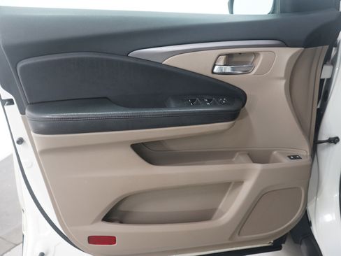 Used 2016 Honda Pilot EX-L image 24