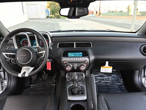 Used 2011 Chevrolet Camaro SS RWD image 15