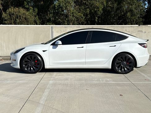 Used 2022 Tesla Model 3 Performance AWD/4WD image 2