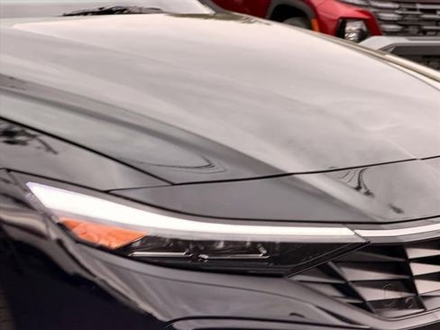 New 2026 Hyundai Elantra SE FWD image 6