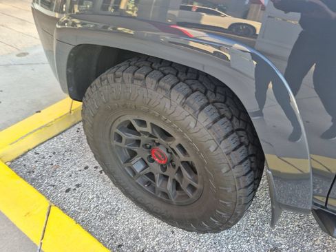 Used 2024 Toyota 4Runner TRD Off-Road Premium w/ Moonroof Package AWD/4WD image 9