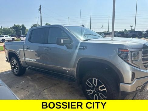 Certified 2025 GMC Sierra 1500 AT4 w/ AT4 Premium Package AWD/4WD image 3