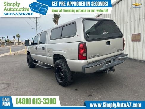 Used 2005 Chevrolet Silverado 1500 LT w/ Light Duty Power Package AWD/4WD image 9