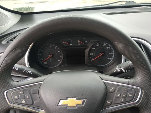 Used 2021 Chevrolet Malibu LT image 14