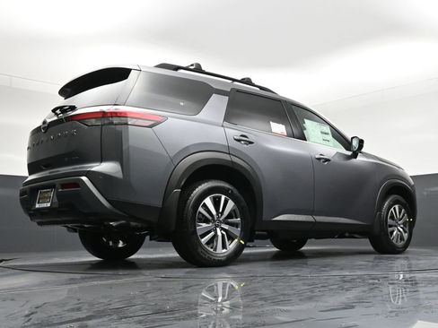 New 2026 Nissan Pathfinder SL AWD/4WD image 32
