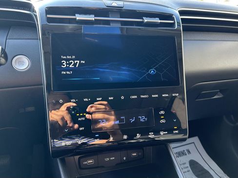 Certified 2024 Hyundai Tucson Limited image 19