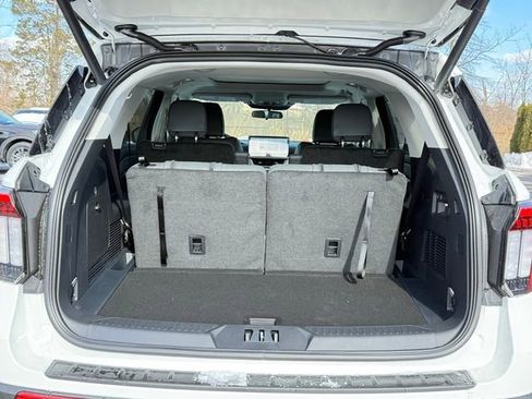 New 2026 Ford Explorer Active w/ Active Comfort Package image 4
