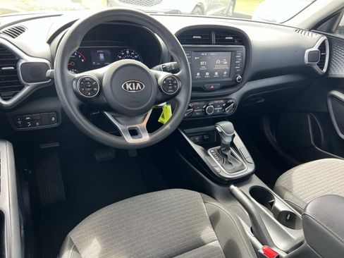 Used 2021 Kia Soul S image 22