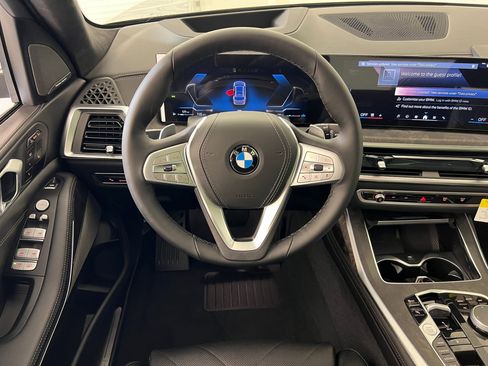 New 2026 BMW X7 xDrive40i AWD/4WD image 25