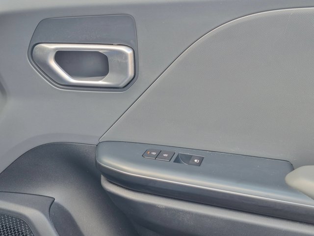 Used 2025 Kia K4 FWD image 33