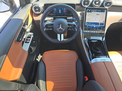 Used 2026 Mercedes-Benz GLC 300 4MATIC image 25