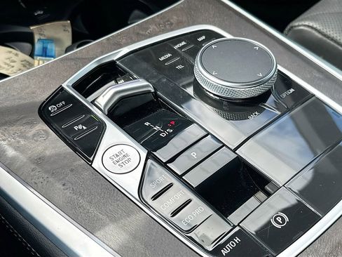 Used 2024 BMW X5 sDrive40i image 18