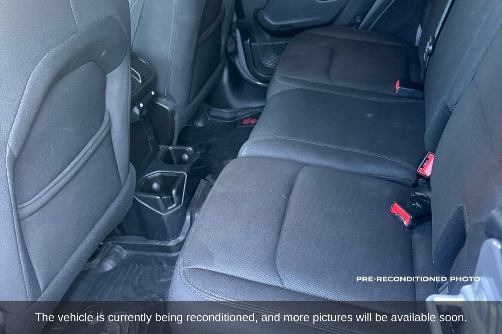 Used 2019 Jeep Wrangler Unlimited Sport S AWD/4WD image 21