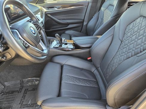 Used 2022 BMW 530e image 23