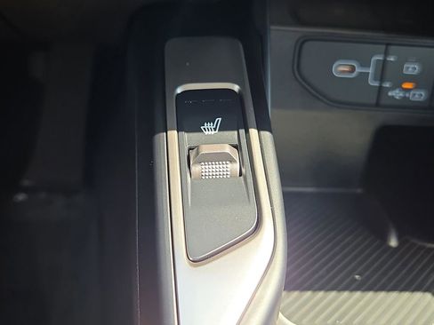 New 2026 Kia Sorento S w/ S Panoramic Sunroof Package image 24