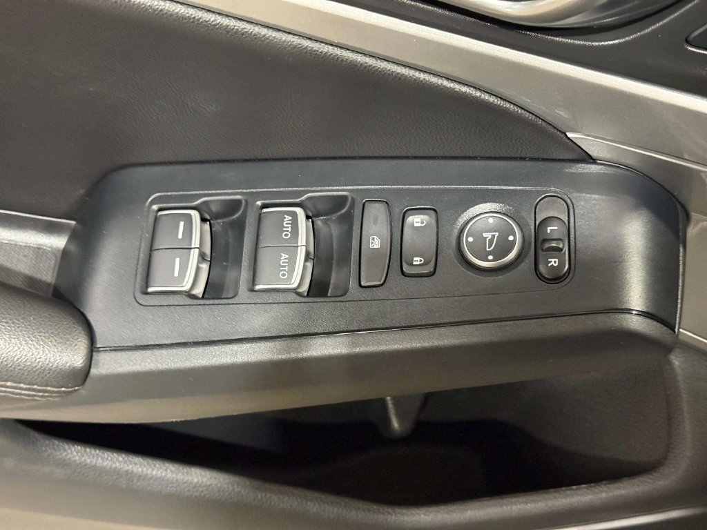 Used 2025 Acura Integra FWD image 9