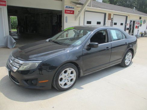 Used 2010 Ford Fusion SE FWD image 11