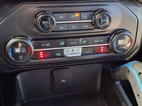 Certified 2023 Ford Bronco Wildtrak image 17