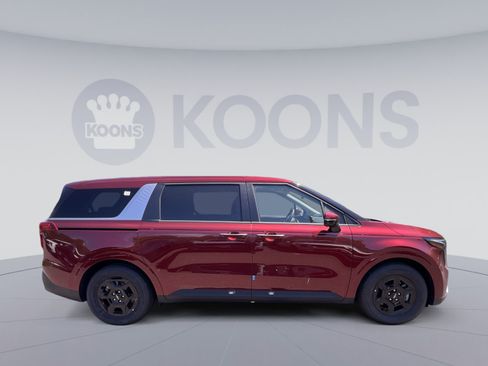 New 2026 Kia Carnival FWD image 17