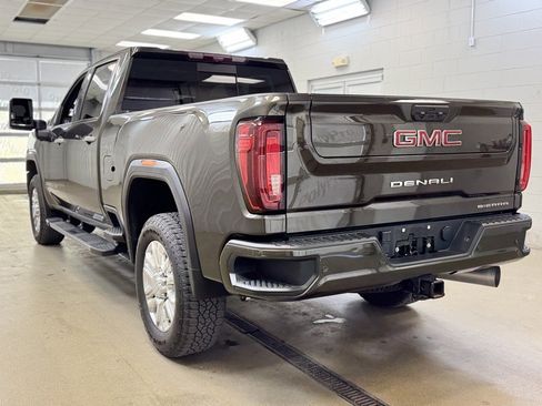 Used 2022 GMC Sierra 2500 Denali w/ Denali Ultimate Package image 8