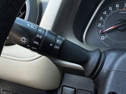 Used 2014 Toyota RAV4 XLE image 22