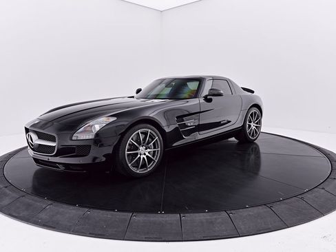Used 2012 Mercedes-Benz SLS AMG Coupe image 14